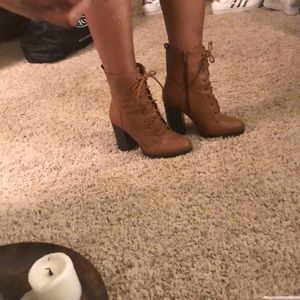 Tie up, chunky healed booties